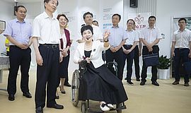 黄树贤调研湖南儿童服务类社会组织孵化基地