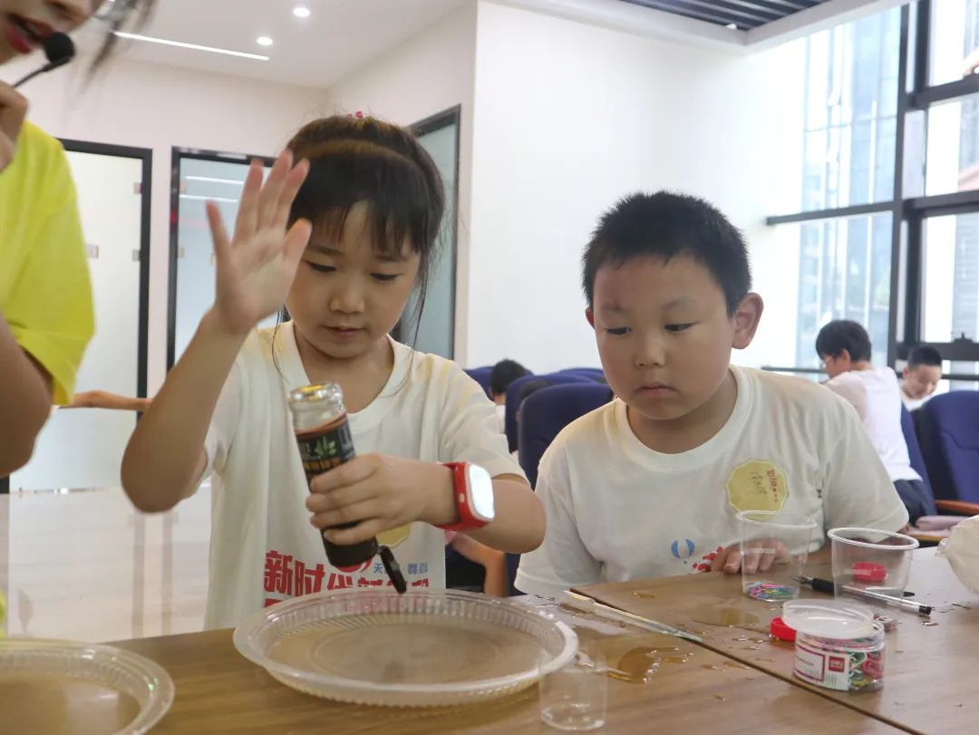 鑫远杯夏令营进行时 | 科学实验探真理，文物参观学历史
