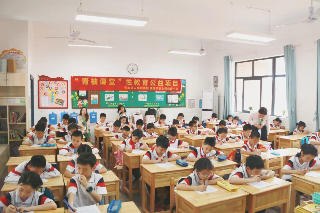 “给检察官的悄悄话” 对儿童性侵说不的另一条途径