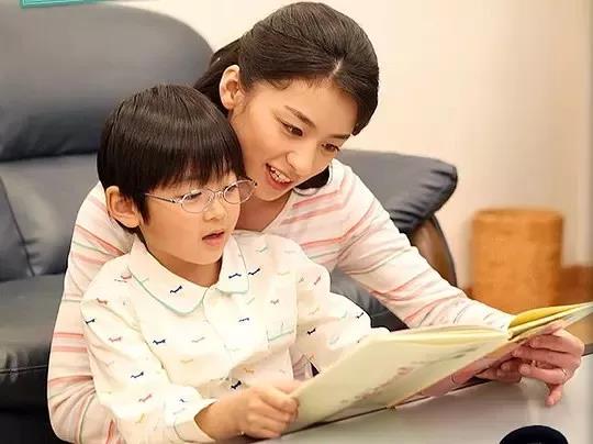 不要夸孩子“你真棒”! 斯坦福教授：请用以下12种语境表扬孩子