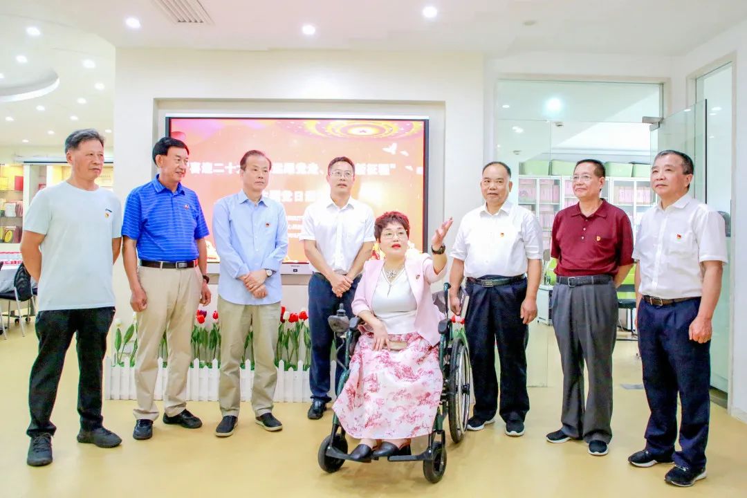 “喜迎二十大、永远跟党走、奋进新征程”主题党日活动顺利开展